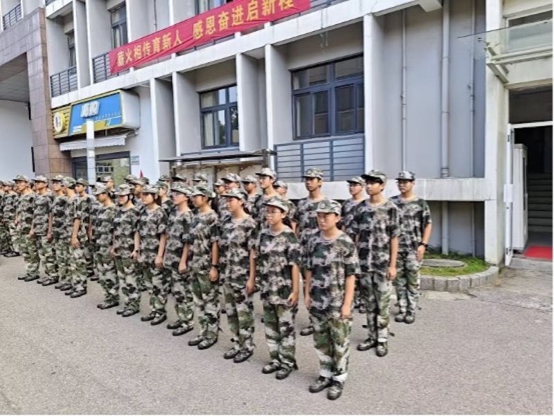 迷彩淬意志 船舶启新程