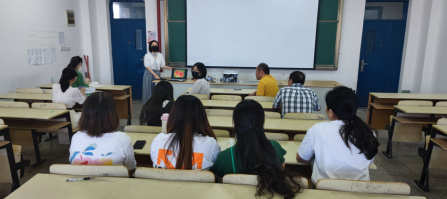 集体备课展成果,齐心协力共提升——语文教研室开展集体备课试讲活动