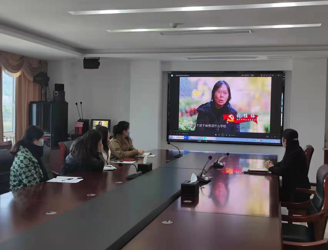 学习榜样精神  砥砺担当作为